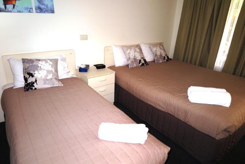 Twin Pines Motel Mooloolaba Ngoại thất bức ảnh