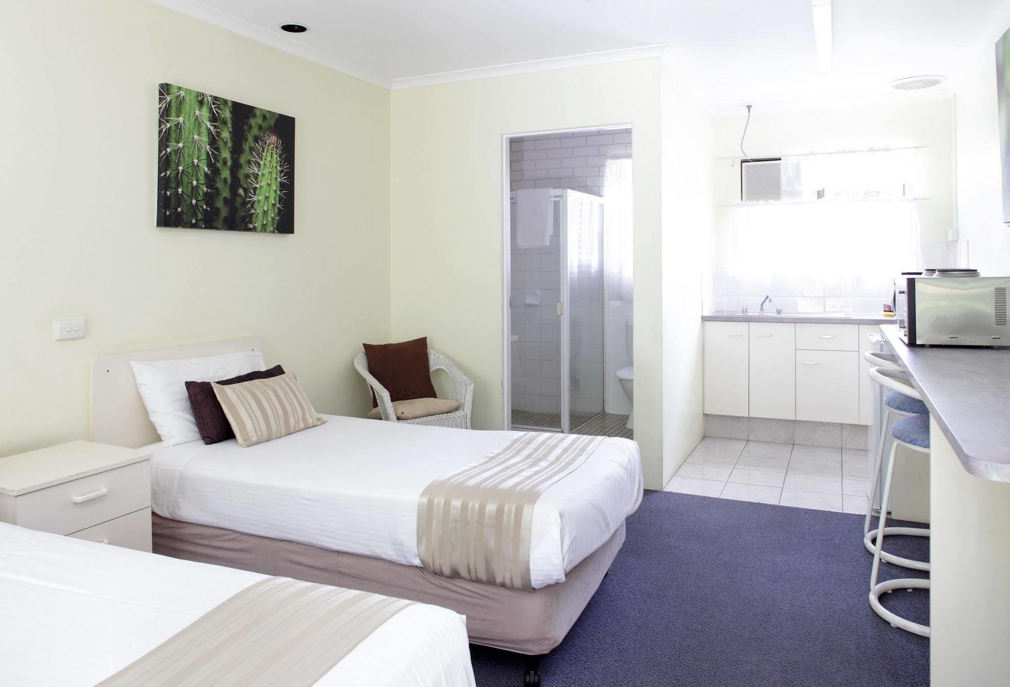 Twin Pines Motel Mooloolaba Ngoại thất bức ảnh