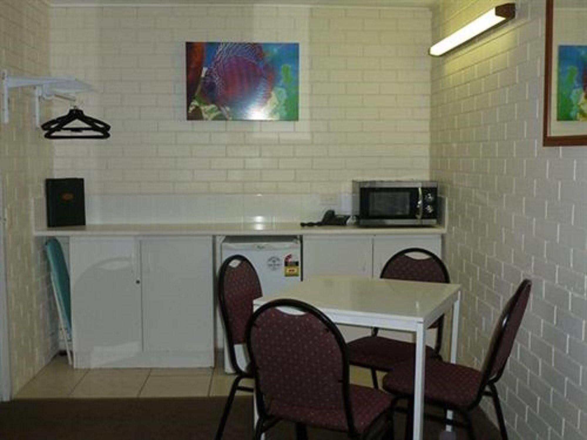 Twin Pines Motel Mooloolaba Ngoại thất bức ảnh